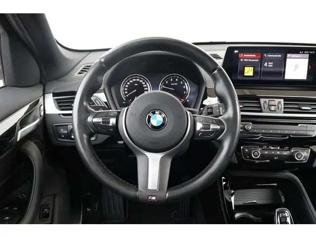 BMW X1 sDrive18i Executive Edition 2020 Benzine 17