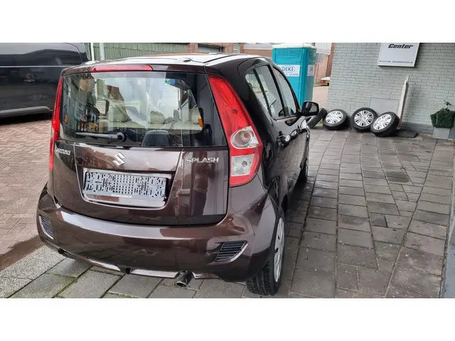 Suzuki Splash 1.2 Comfort vol leer 2013 Benzine 7
