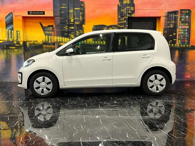 Volkswagen up! 1.0 BMT high up! Semi-Automaat! 2018 Benzine 2