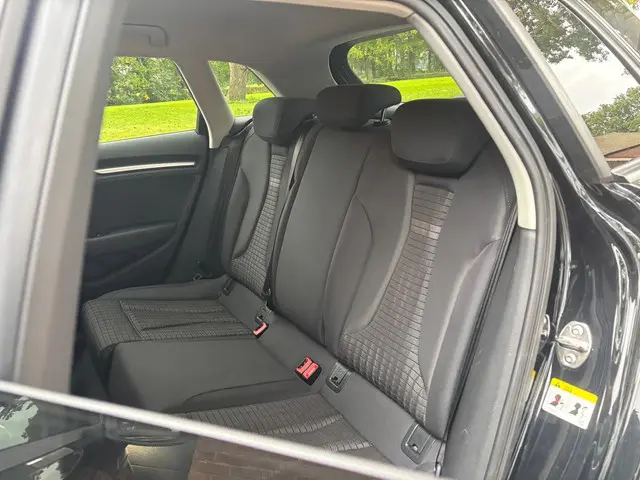 Audi A3 SPORTBACK 1.8 TFSI Ambition 2013 Benzine 18