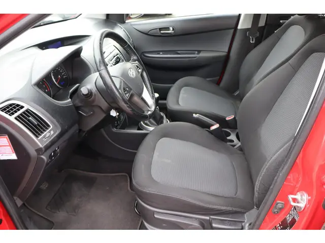 Hyundai i20 1.2i i-Motion 2012 Benzine 15