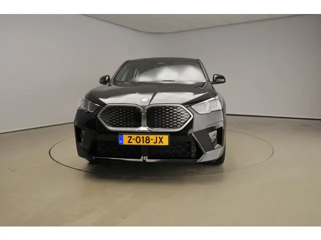 BMW iX2 xDrive30 2024 Elektrisch 5