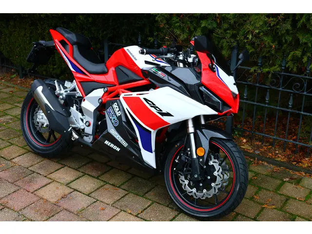 Yamaha YZF R125 TRMOTOR 125 GP-ONE [A1 A2] 2026 Benzine 7