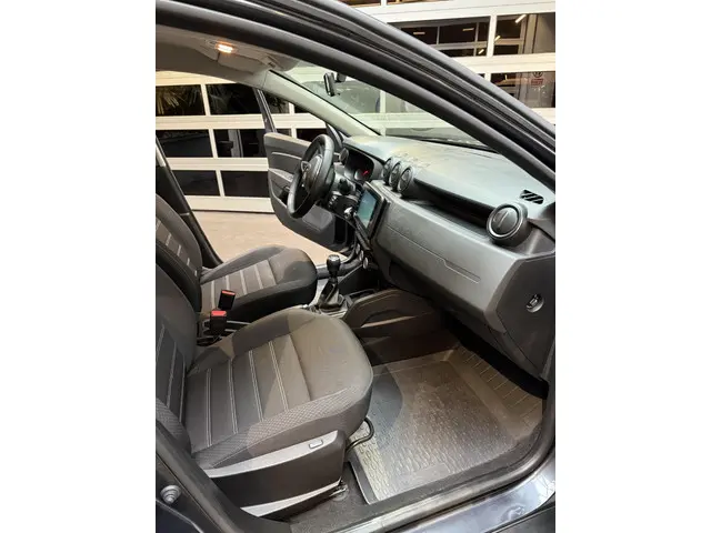 Dacia Duster 1.3 TCe Comfort 2022 Benzine 6