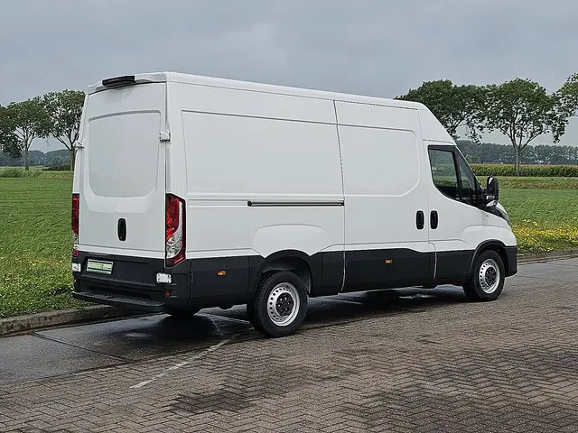 Iveco Daily 35S14 2021 Diesel 3