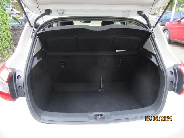 Nissan Pulsar 1.2 DIG-T N-Connecta 2017 Benzine 6