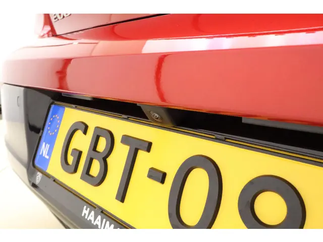 Peugeot 208 1.2 PureTech Allure Pack 2023 Benzine 14