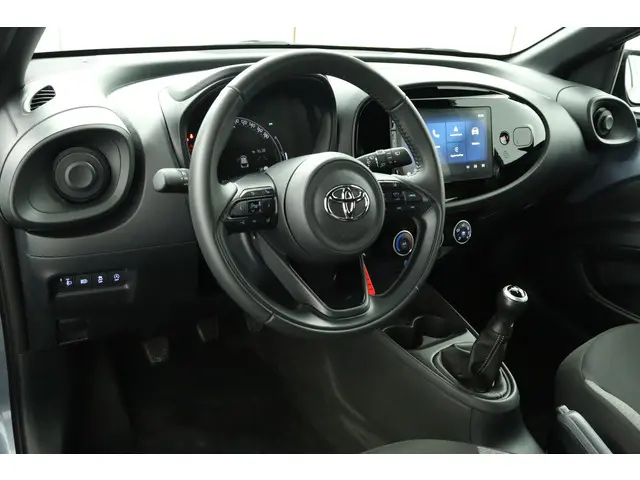 Toyota Aygo X 1.0 VVT-i MT Play 2024 Benzine 58