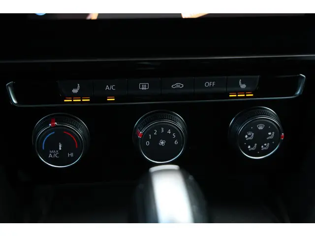 Volkswagen Arteon 2.0 TSI 190PK R-Line 2020 Benzine 29