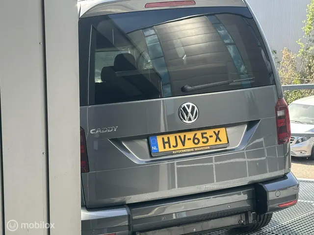Volkswagen Caddy Maxi 1.4 TSI 5p + 1 ROLSTOEL 2019 Benzine 8