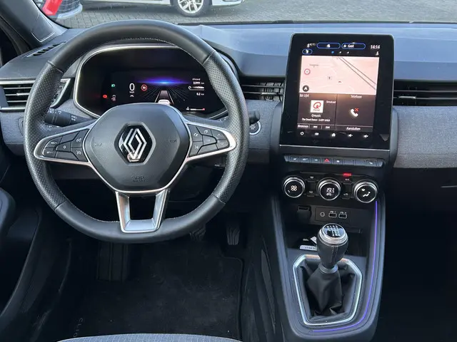 Renault Clio 1.0 TCe 90 GPF techno 2024 Benzine 10