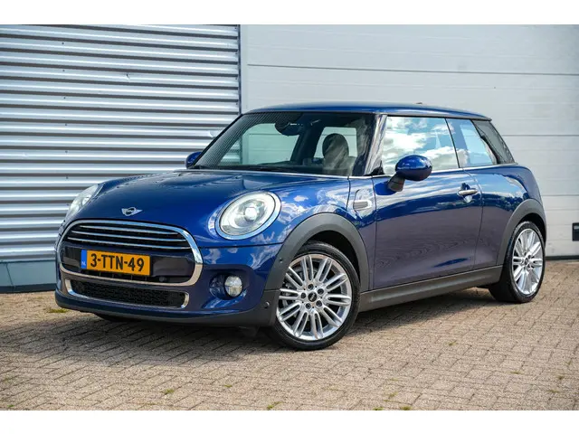 MINI Cooper Mini 1.5 D Chili 2014 Diesel 24