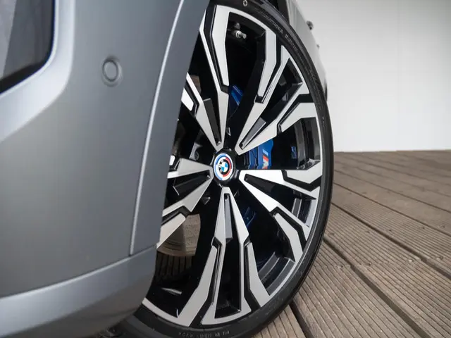 BMW X7 M60i xDrive 2023 Benzine 6