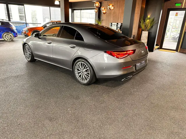 Mercedes-Benz CLA 180 Luxury Line 2022 Benzine 5