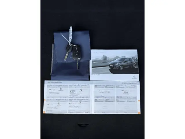 Peugeot 208 1.2 PureTech Allure 2016 Benzine 35