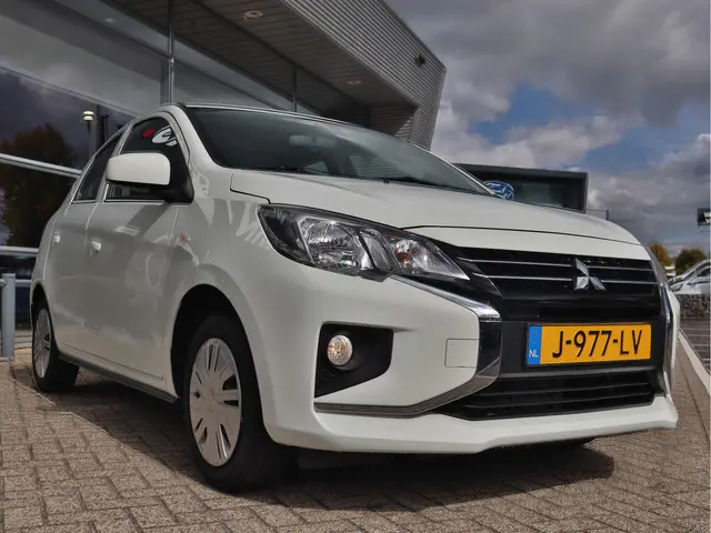 Mitsubishi Space Star 1.0 Cool+ 2020 Benzine 6