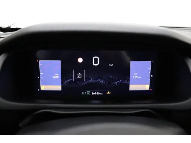 Jeep Avenger 1.2 Altitude 2024 Benzine 31