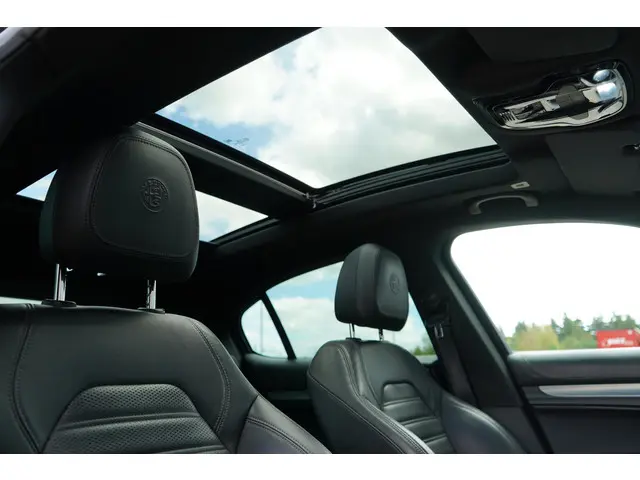 Alfa Romeo Stelvio 2.0 T Q4 B-Tech 2019 Benzine 38