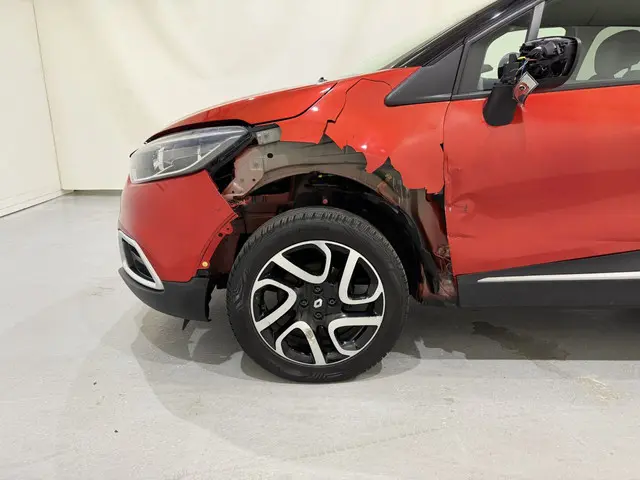 Renault Captur 0.9 TCe Helly Hansen NAP 2015 Benzine 8