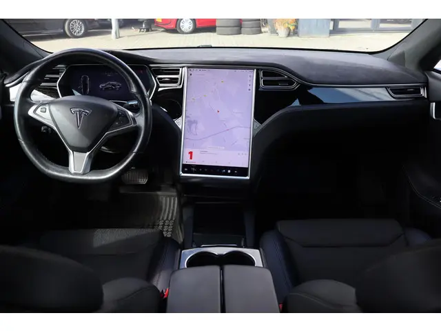 Tesla Model S 75D Base 2017 Elektrisch 3