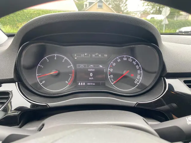 Opel Corsa 1.0 Turbo Cosmo RIJKLAARPRIJS! 2015 Benzine 12