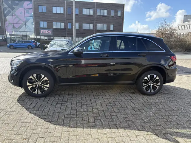 Mercedes-Benz GLC 300e 4MATIC 2020 Hybride Benzine 4