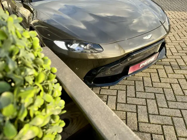 Aston Martin V8 Vantage 4.0 2021 Benzine 34
