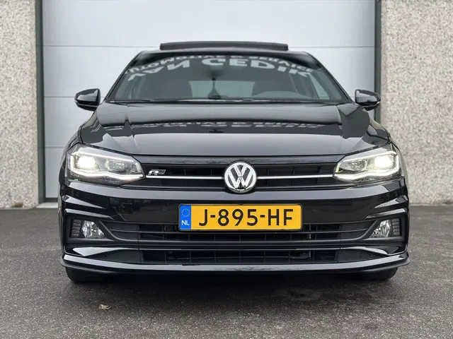 Volkswagen Polo 1.0 TSI Highline 3xRLine 2020 Benzine 3