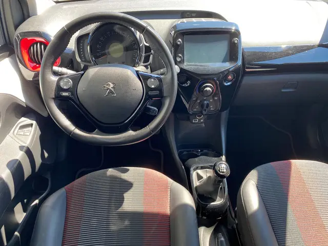 Peugeot 108 1.0 e-VTi GT-Line 2019 Benzine 15