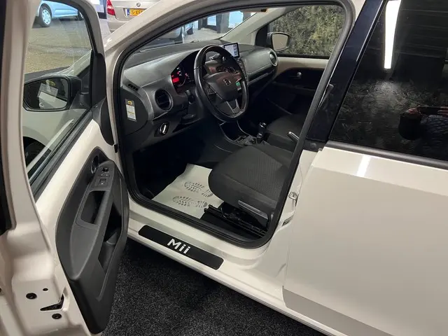 SEAT Mii 1.0 Sport Dynamic 2014 Benzine 5