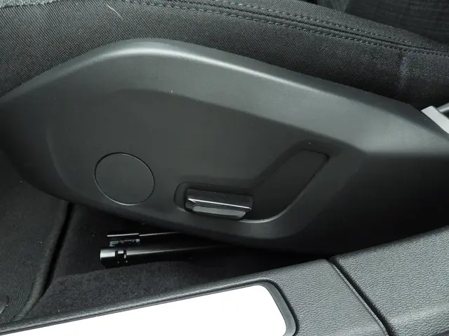 Volvo V60 2.0 B3 Essential Edition 2024 Benzine 20