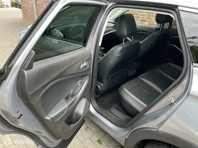 Opel Grandland X 1.2 Turbo Ultimate 2018 Benzine 17