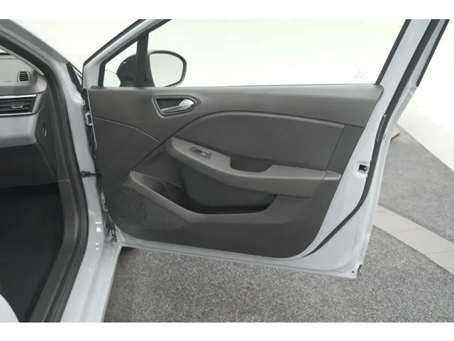 Renault Clio TCe 90 Evolution 2024 Benzine 69