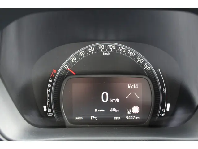 Toyota Aygo X 1.0 VVT-i MT Play 2022 Benzine 19