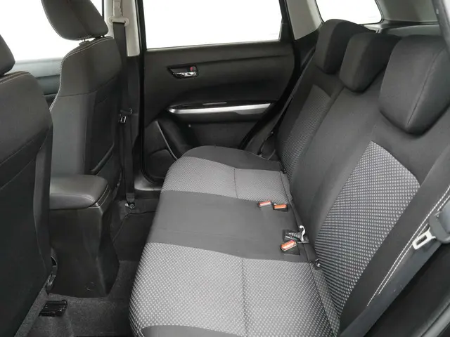 Suzuki Vitara 1.4 Boosterjet Select 140pk 2019 Benzine 10