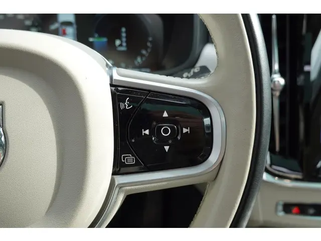 Volvo V90 2.0 T8 AWD Inscription 2018 Hybride Benzine 14
