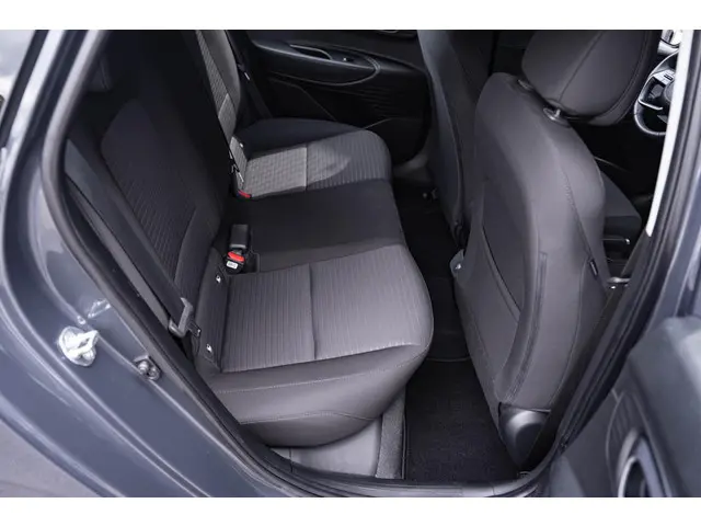 Hyundai i20 1.0 T-GDI Trend Mild Hybrid 2023 Benzine 35