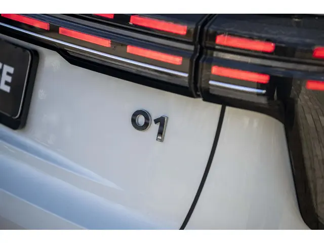 Lynk & Co 01 1.5 More 2026 Hybride Benzine 8