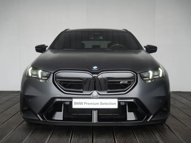 BMW M5 Touring 2025 Hybride Benzine 3