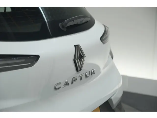 Renault Captur Mild Hybrid 160 Evolution 2024 Benzine 23