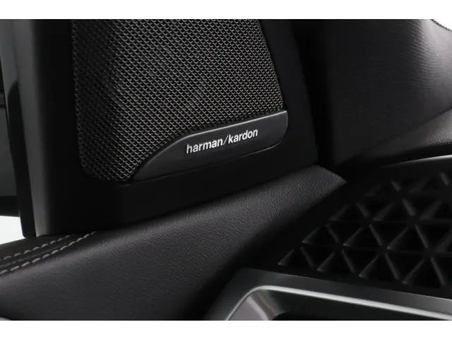 BMW X5 xDrive50e 2025 Hybride Benzine 72