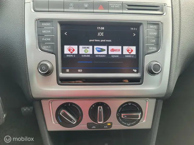 Volkswagen Polo 1.0 BlueMotion,airco,cruise,lm 2017 Benzine 13