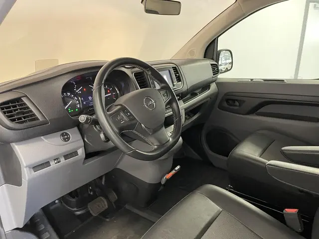 Opel Vivaro 2.0 CDTI L2H1 Innovation 2020 Diesel 3