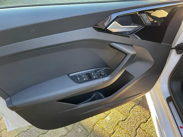 Audi A1 Sportback 30 TFSI S edition 2023 Benzine 9