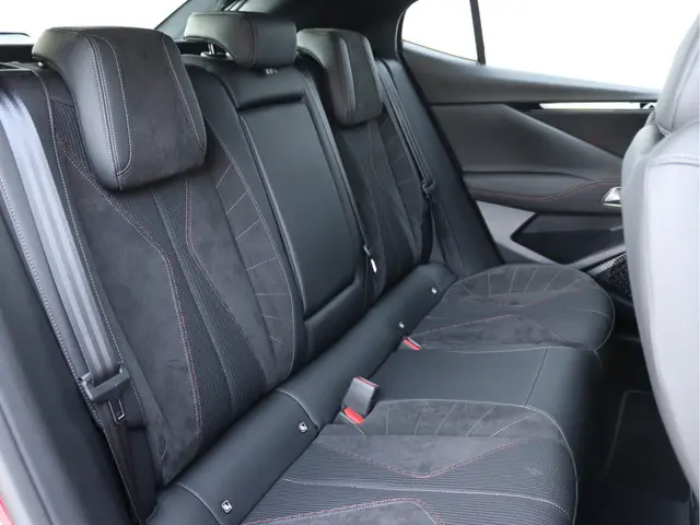 DS DS 4 1.2 PureTech Performance Line 2022 Benzine 26