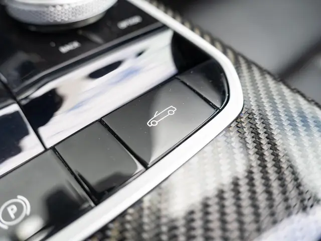 BMW M4 Cabrio Competition xDrive 2022 Benzine 42
