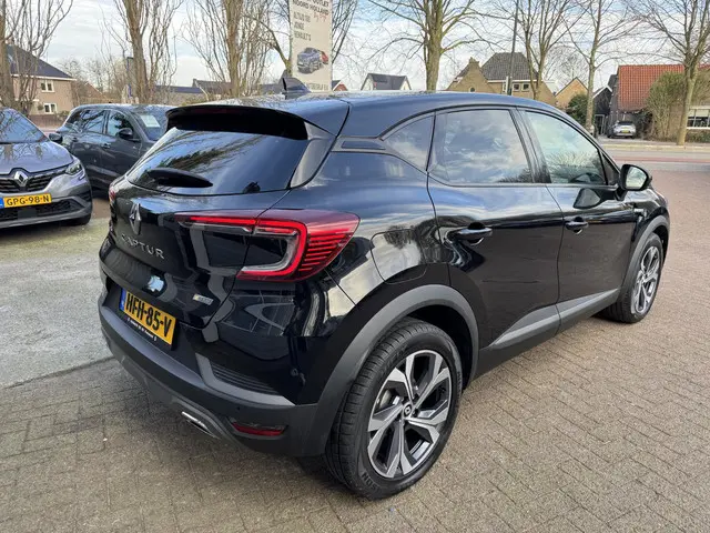 Renault Captur 1.3 mild hybrid 160 R.S. Line 2022 Benzine 5