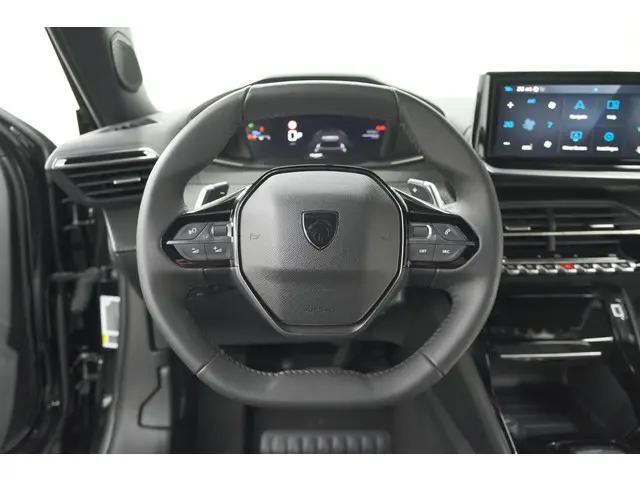 Peugeot 2008 1.2 Hybrid 145 Allure 2025 Hybride Benzine 33