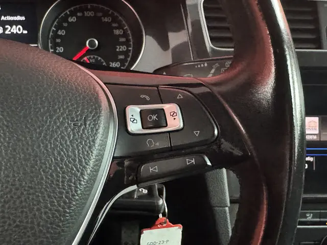 Volkswagen Golf 1.4 TSI Comfortline 2017 Benzine 41