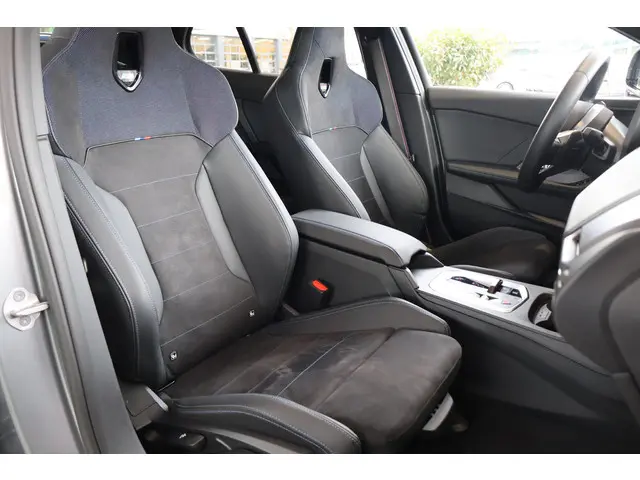 BMW 1 Serie 120 2025 Benzine 7